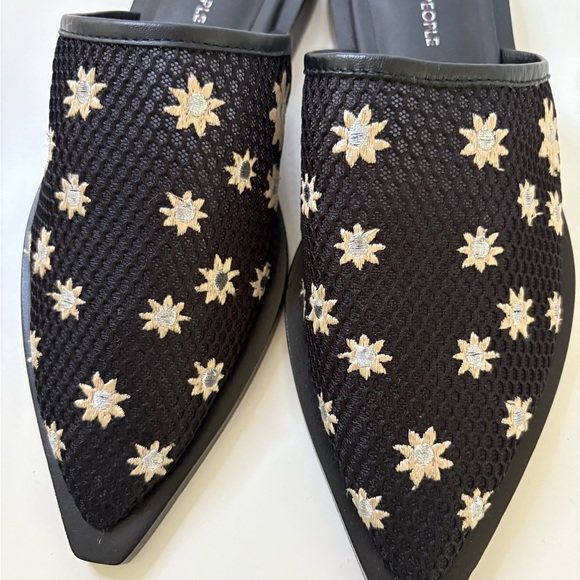 NWOT Free People Becky Daisy Mules Size 6 - Picture 8 of 11